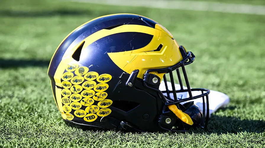 Michigan-helmet