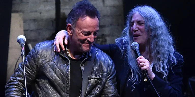 Bruce-Springsteen-Patti-Smith